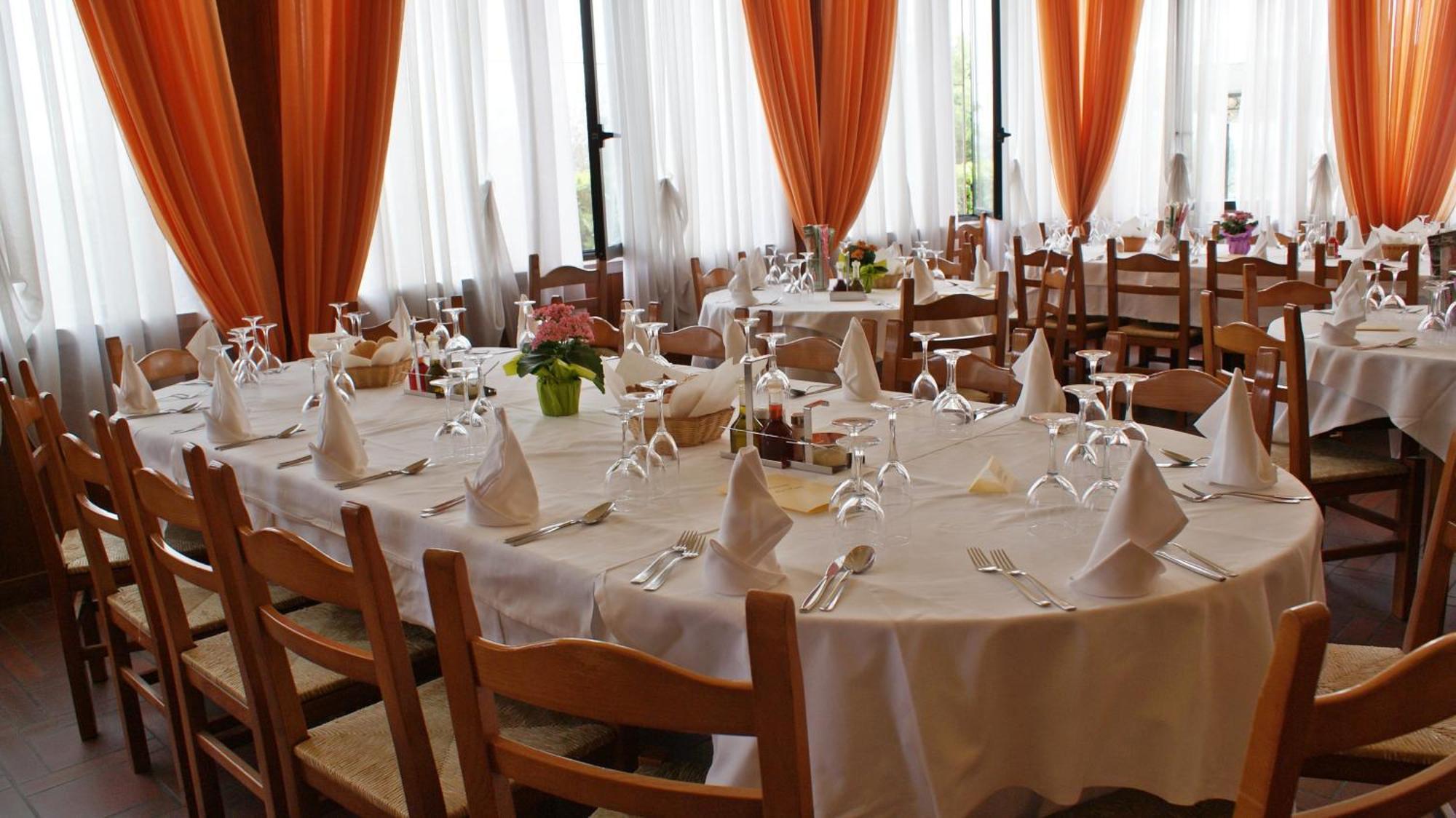 Hotel La Rama ลาซีเซ ภายนอก รูปภาพ